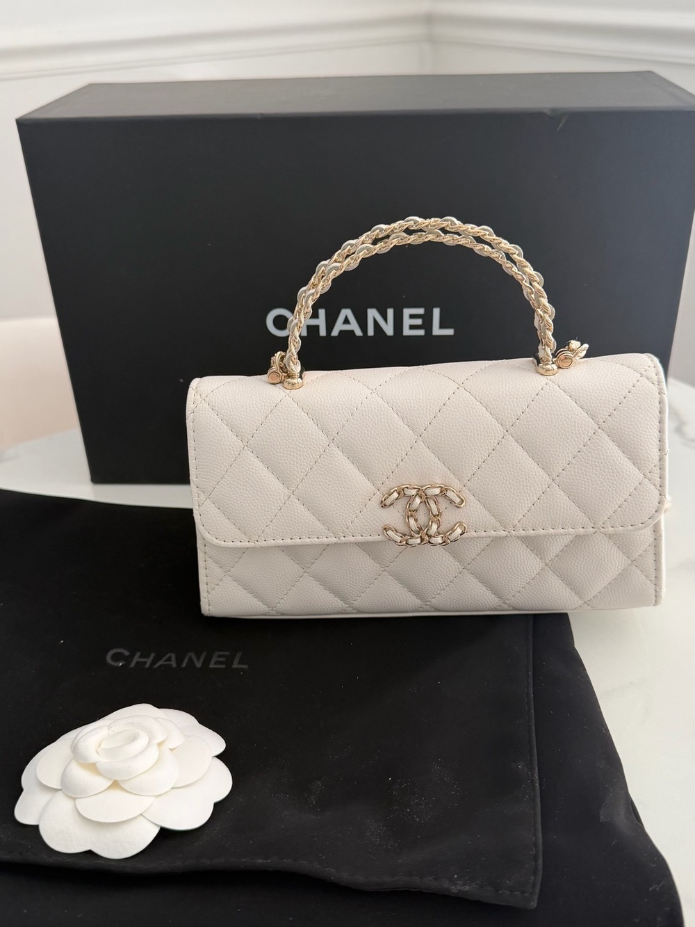 CHANEL Quilted Top-Handle Flap 25S Kelly clutch with chain top handle caviar